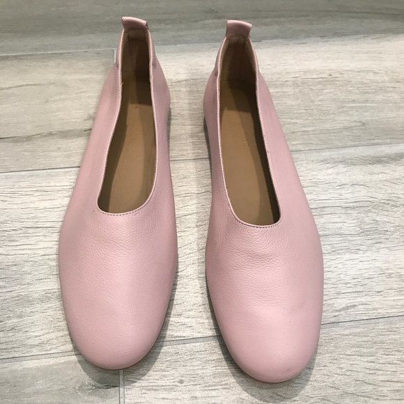 Everlane Shoes - Everlane Day Glove Flat in Rose SZ 8